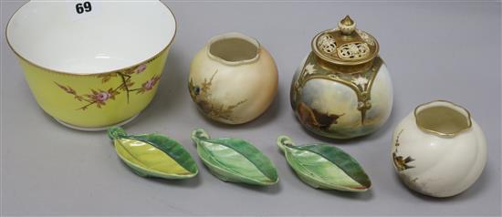 A collection of 19th century blush and other Worcester ceramics